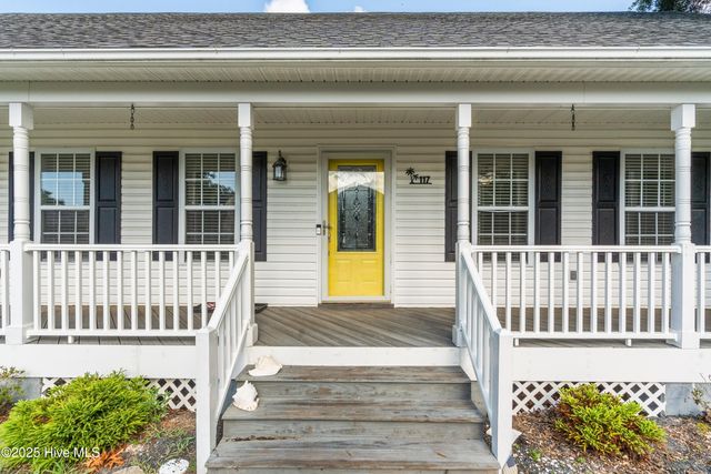 117 NE 22nd Street, Oak Island, NC 28465