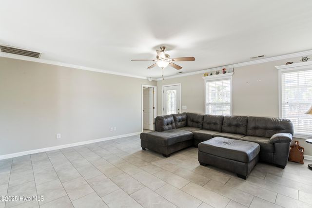 117 NE 22nd Street, Oak Island, NC 28465