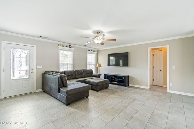 117 NE 22nd Street, Oak Island, NC 28465