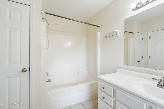 117 NE 22nd Street, Oak Island, NC 28465