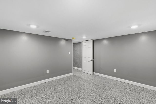 3135 MCELDERRY ST, Baltimore, MD 21205