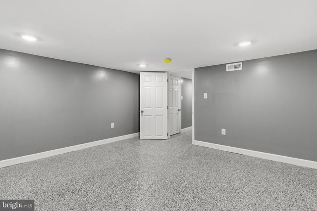 3135 MCELDERRY ST, Baltimore, MD 21205