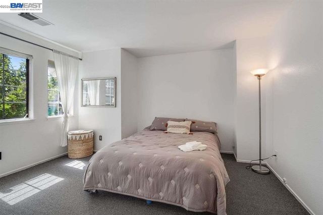 1486 Adeline St, Oakland, CA 94607