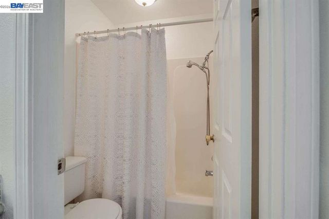 1486 Adeline St, Oakland, CA 94607