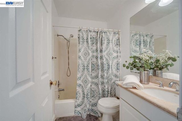1486 Adeline St, Oakland, CA 94607