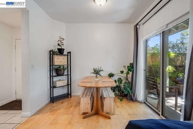 1486 Adeline St, Oakland, CA 94607