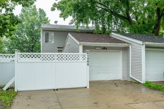 1906 E Bell Avenue, Des Moines, IA 50320
