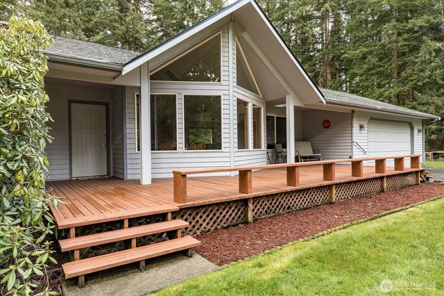 464 Stillmeadow Rd, Coupeville, WA 98239