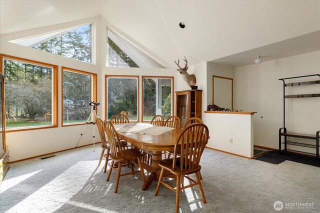 464 Stillmeadow Rd, Coupeville, WA 98239