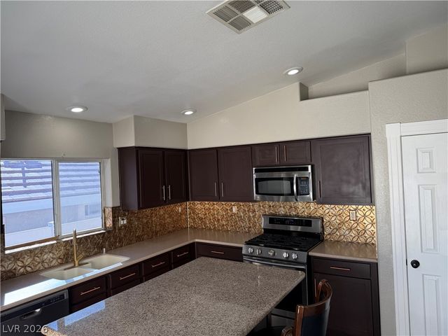 5396 Golden Barrel Avenue, Las Vegas, NV 89141