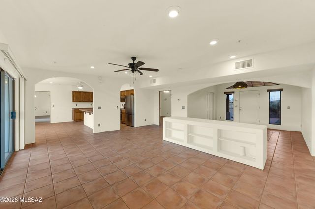 12695 E Enchanted Trail, Vail, AZ 85641