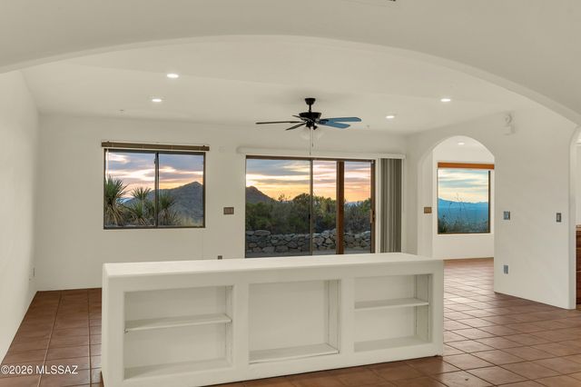 12695 E Enchanted Trail, Vail, AZ 85641