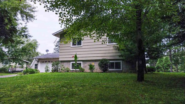 W6360 Tamarack Court, Neshkoro, WI 54960