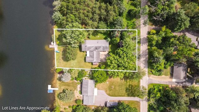 W6360 Tamarack Court, Neshkoro, WI 54960