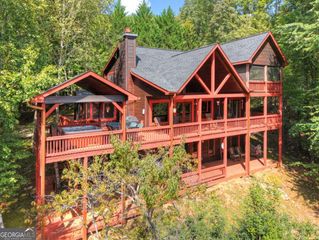 603 Redberry Ridge Road, Blue Ridge, GA 30513