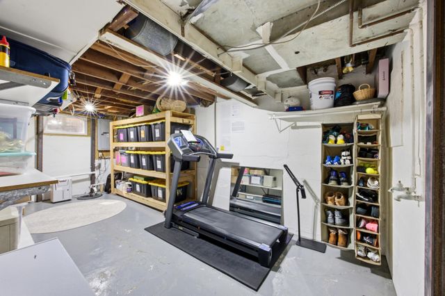 1541 9th Street S, Fargo, ND 58103