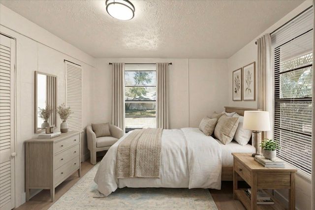 1804 E PALIFOX STREET, Tampa, FL 33610