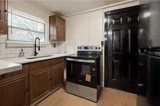 1804 E PALIFOX STREET, Tampa, FL 33610