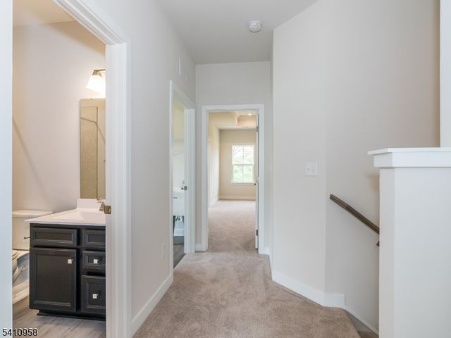 31 Force Dr, Mount Olive Twp., NJ 07828