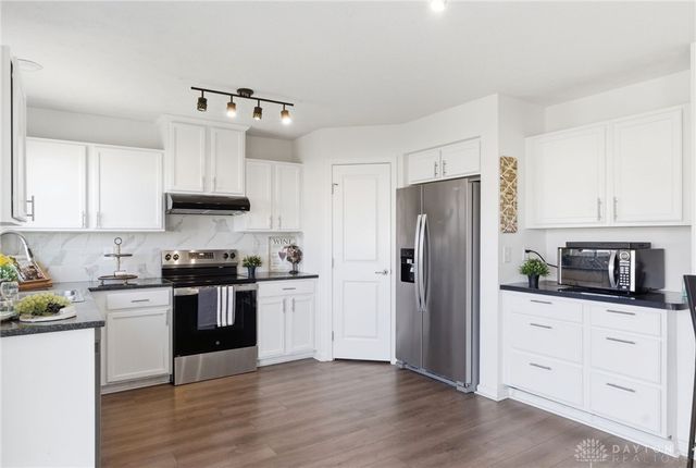 1436 Artesian Lane, Fairborn, OH 45324