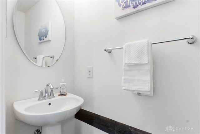 1436 Artesian Lane, Fairborn, OH 45324