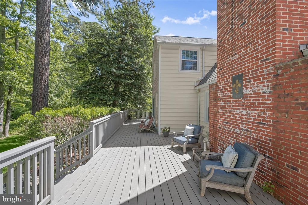 Image 12 of property listing at 644 AYRLIE WATER RD, Gibson Island, MD 21056