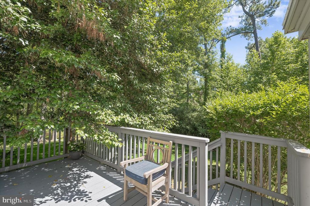 Image 14 of property listing at 644 AYRLIE WATER RD, Gibson Island, MD 21056