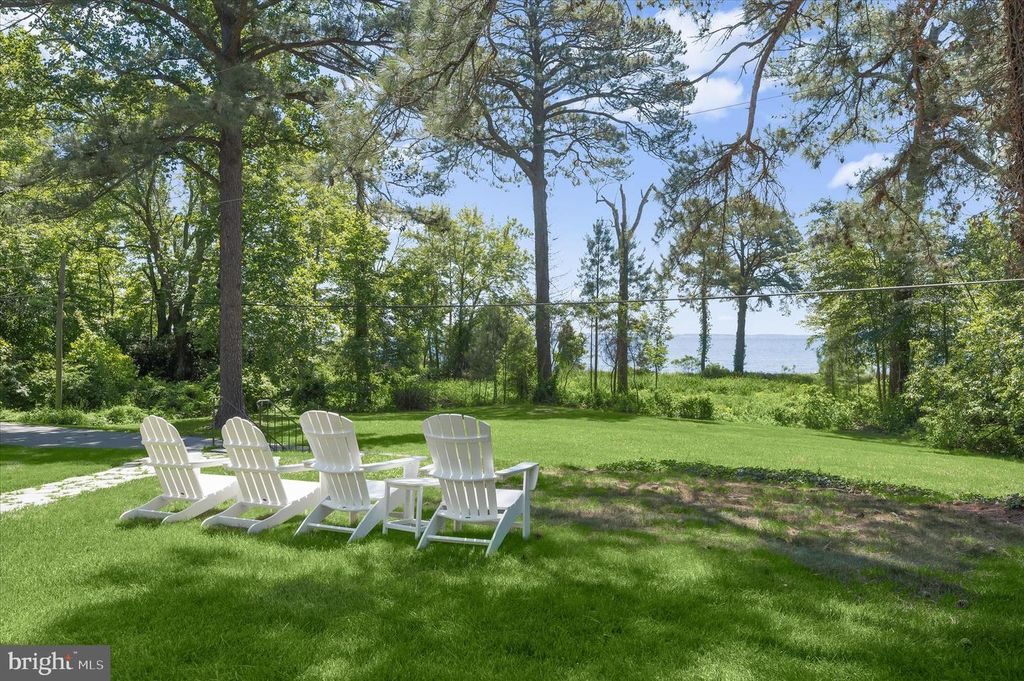Image 4 of property listing at 644 AYRLIE WATER RD, Gibson Island, MD 21056