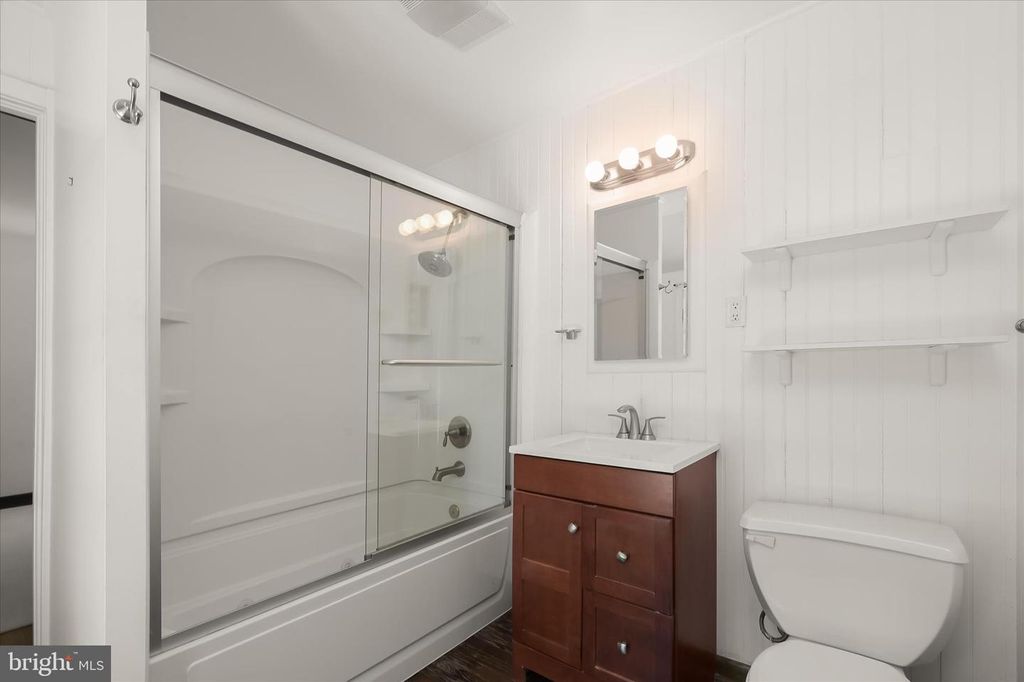 Image 43 of property listing at 644 AYRLIE WATER RD, Gibson Island, MD 21056
