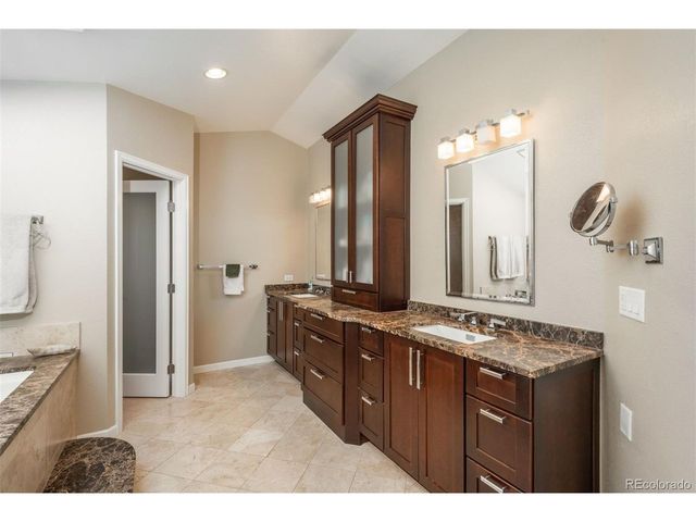 323 Monroe St, Denver, CO 80206