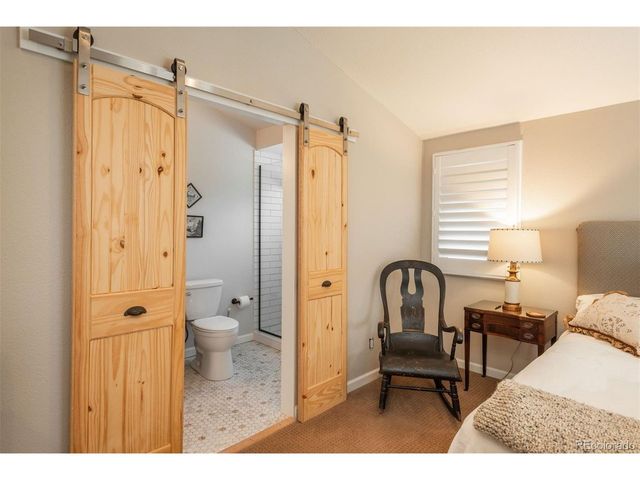 323 Monroe St, Denver, CO 80206