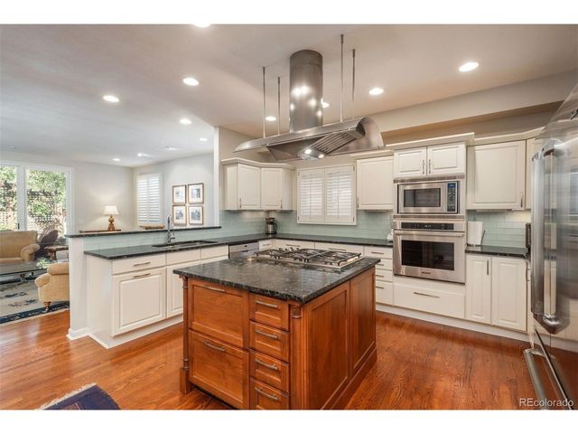 323 Monroe St, Denver, CO 80206