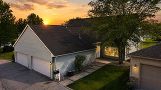 9278 Norris Drive G, Hobart, IN 46342