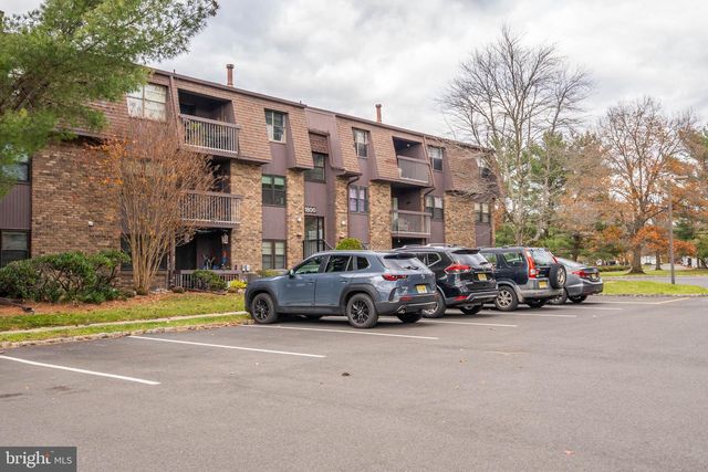 1814 OLD STONE MILL DR, East Windsor, NJ 08512
