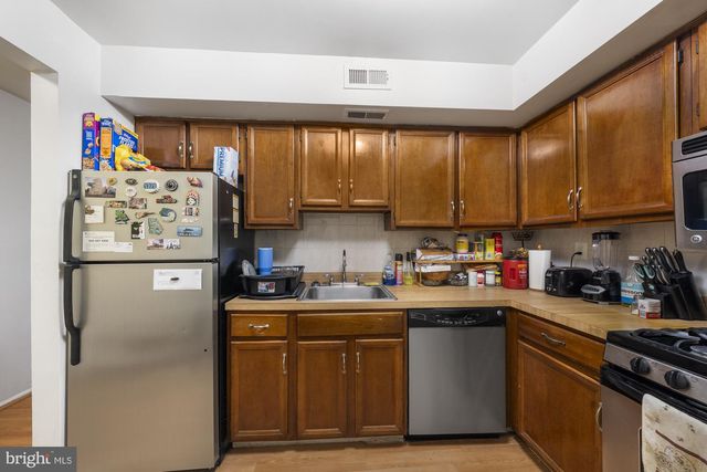 1814 OLD STONE MILL DR, East Windsor, NJ 08512