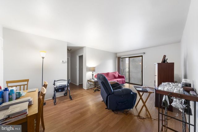 1814 OLD STONE MILL DR, East Windsor, NJ 08512