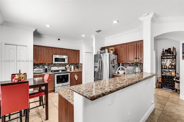 16610 SW 57th Ln, Miami, FL 33193
