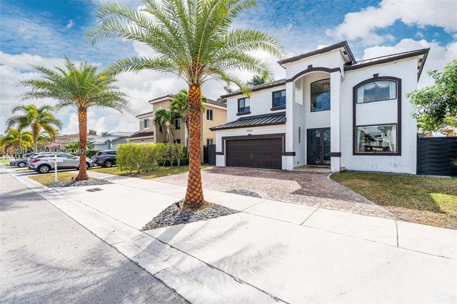 16610 SW 57th Ln, Miami, FL 33193