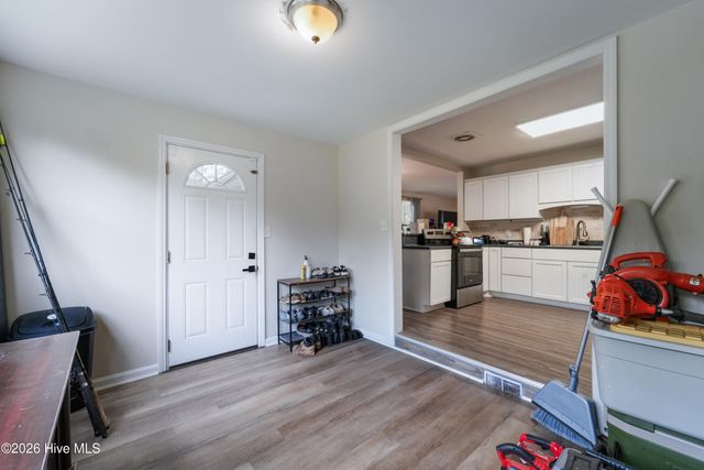 309 Woodhaven Drive, Jacksonville, NC 28540