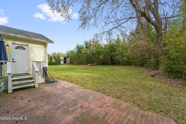 309 Woodhaven Drive, Jacksonville, NC 28540