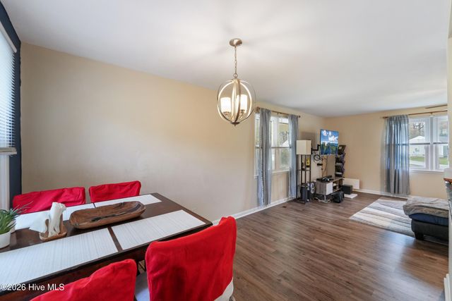 309 Woodhaven Drive, Jacksonville, NC 28540