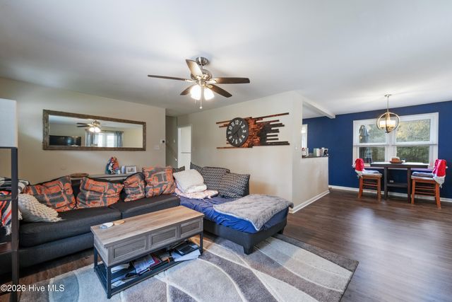 309 Woodhaven Drive, Jacksonville, NC 28540