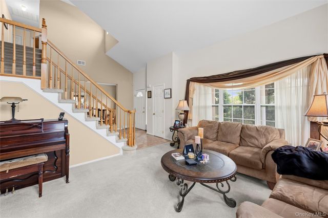 38 Sweetgum Lane, Miller Place, NY 11764