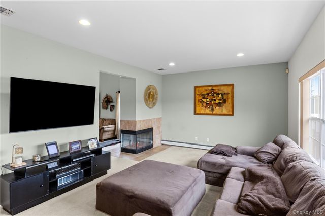 38 Sweetgum Lane, Miller Place, NY 11764