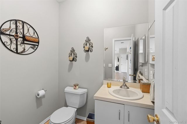 38 Sweetgum Lane, Miller Place, NY 11764