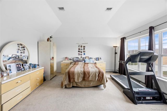 38 Sweetgum Lane, Miller Place, NY 11764