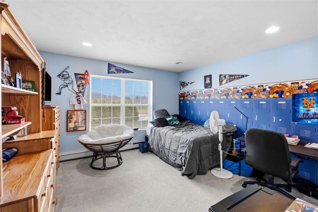 38 Sweetgum Lane, Miller Place, NY 11764