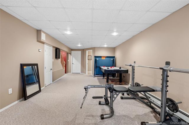 38 Sweetgum Lane, Miller Place, NY 11764