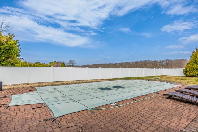 38 Sweetgum Lane, Miller Place, NY 11764