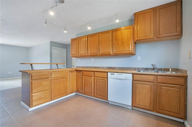 5785 GILLIAM ROAD, Orlando, FL 32818